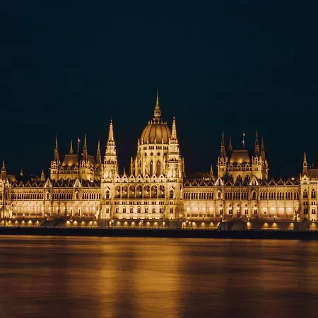 Cozy Danube Lägenhet *